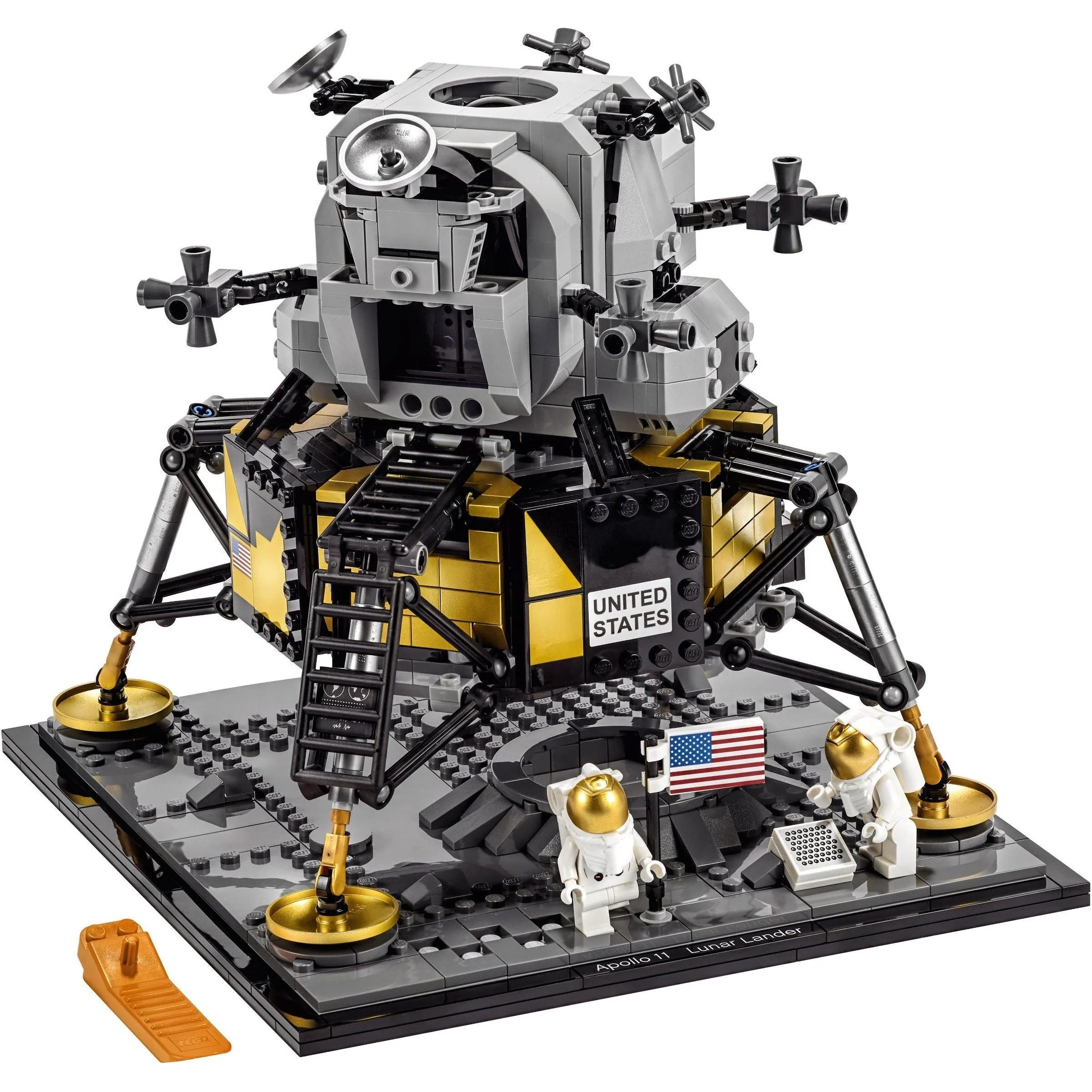 LEGO 10266 Creator Expert NASA Apollo Lunar Lander - Image 4