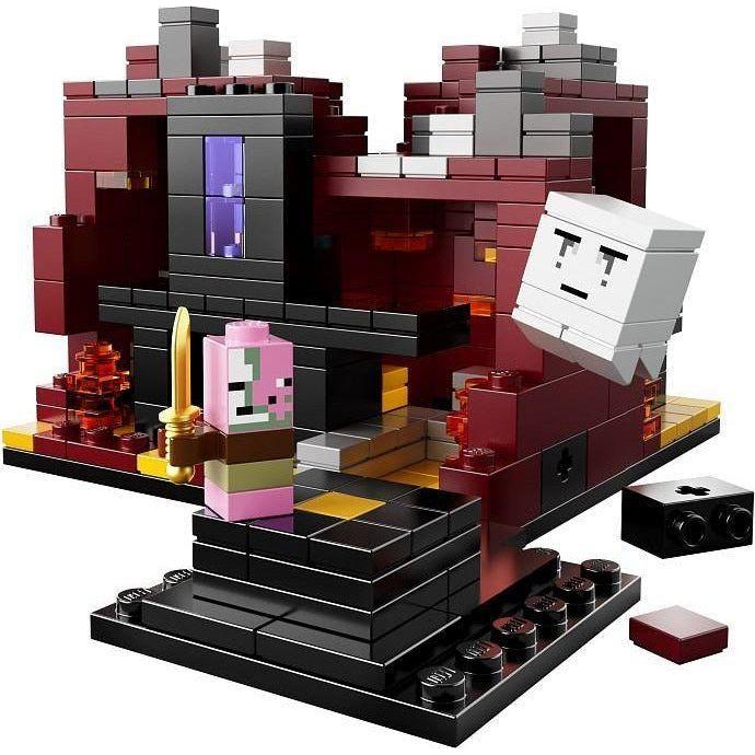LEGO Minecraft 21106 The Nether - Image 5